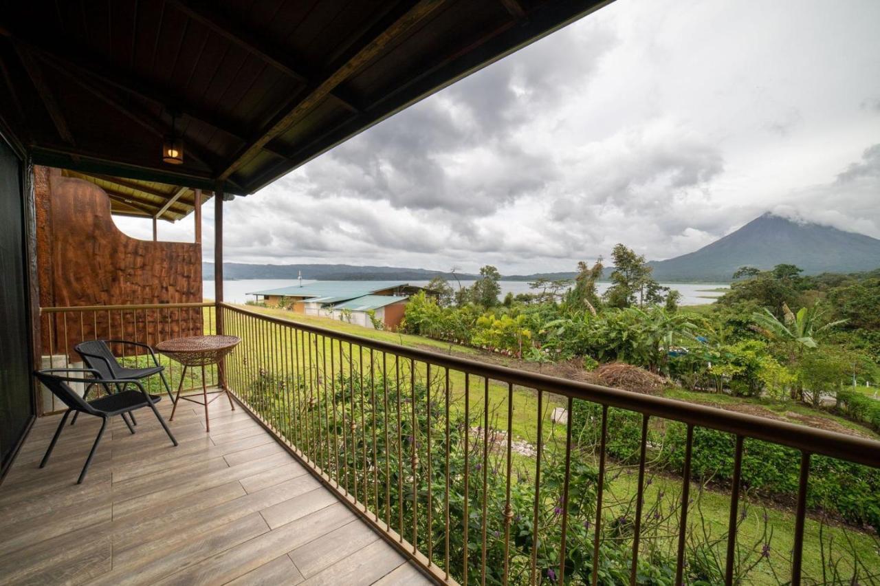 Villas Paradise Arenal Volcano Lake View El Castillo Exterior photo