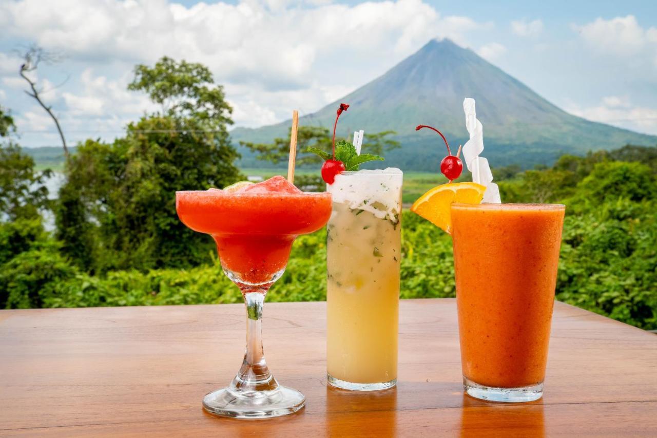Villas Paradise Arenal Volcano Lake View El Castillo Exterior photo