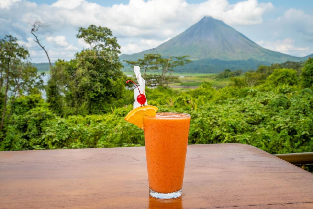 Villas Paradise Arenal Volcano Lake View El Castillo Exterior photo