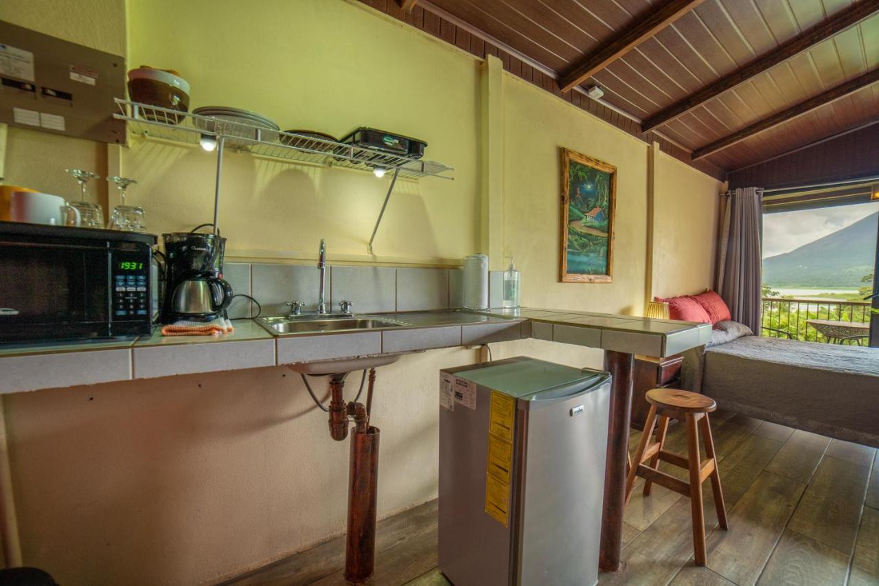 Villas Paradise Arenal Volcano Lake View El Castillo Exterior photo