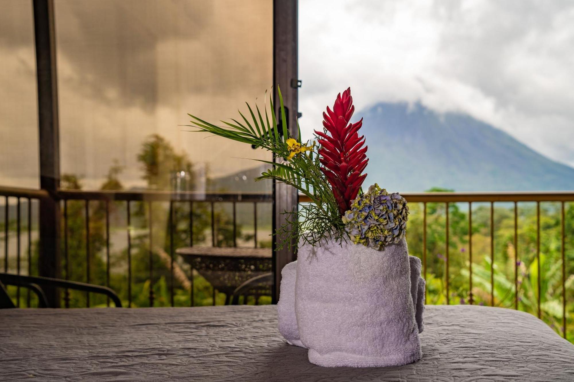 Villas Paradise Arenal Volcano Lake View El Castillo Exterior photo