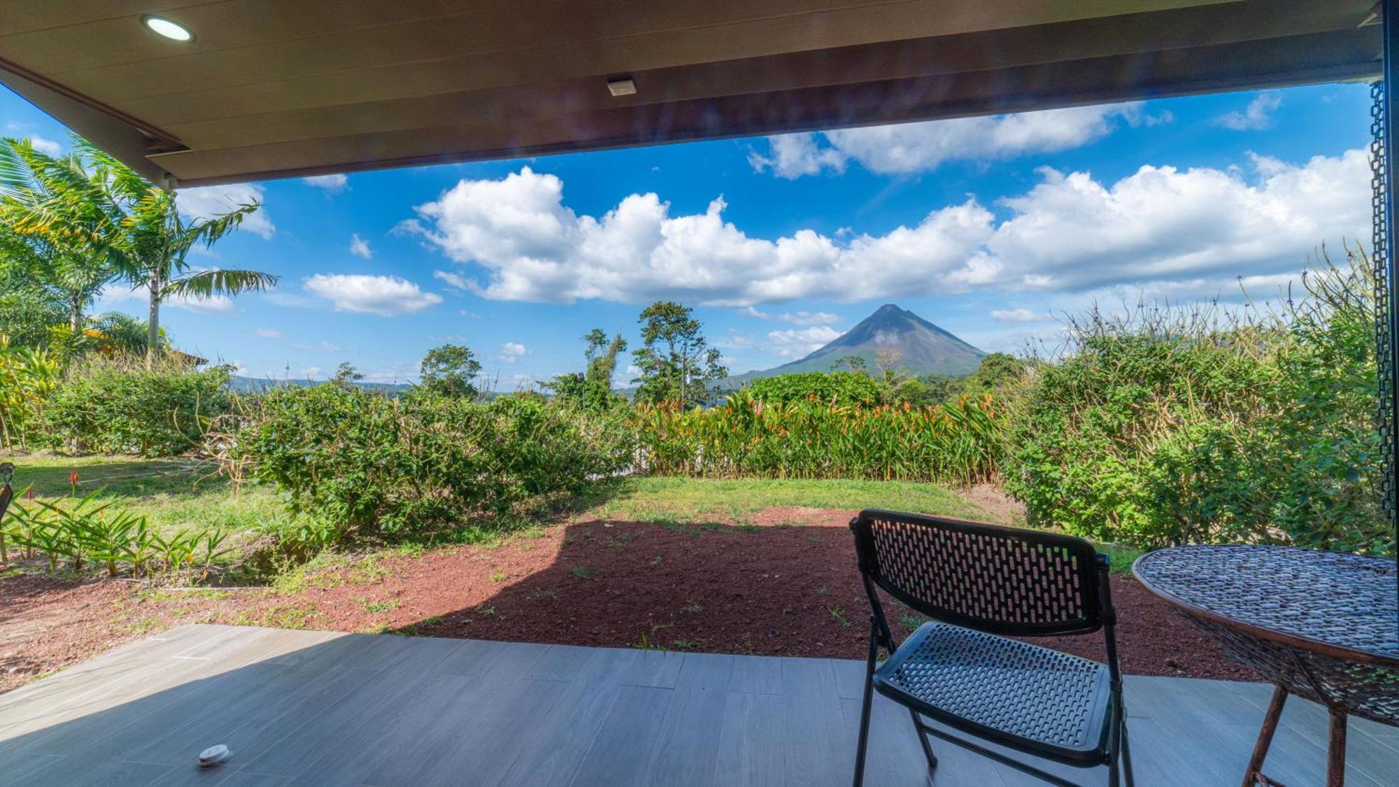 Villas Paradise Arenal Volcano Lake View El Castillo Exterior photo