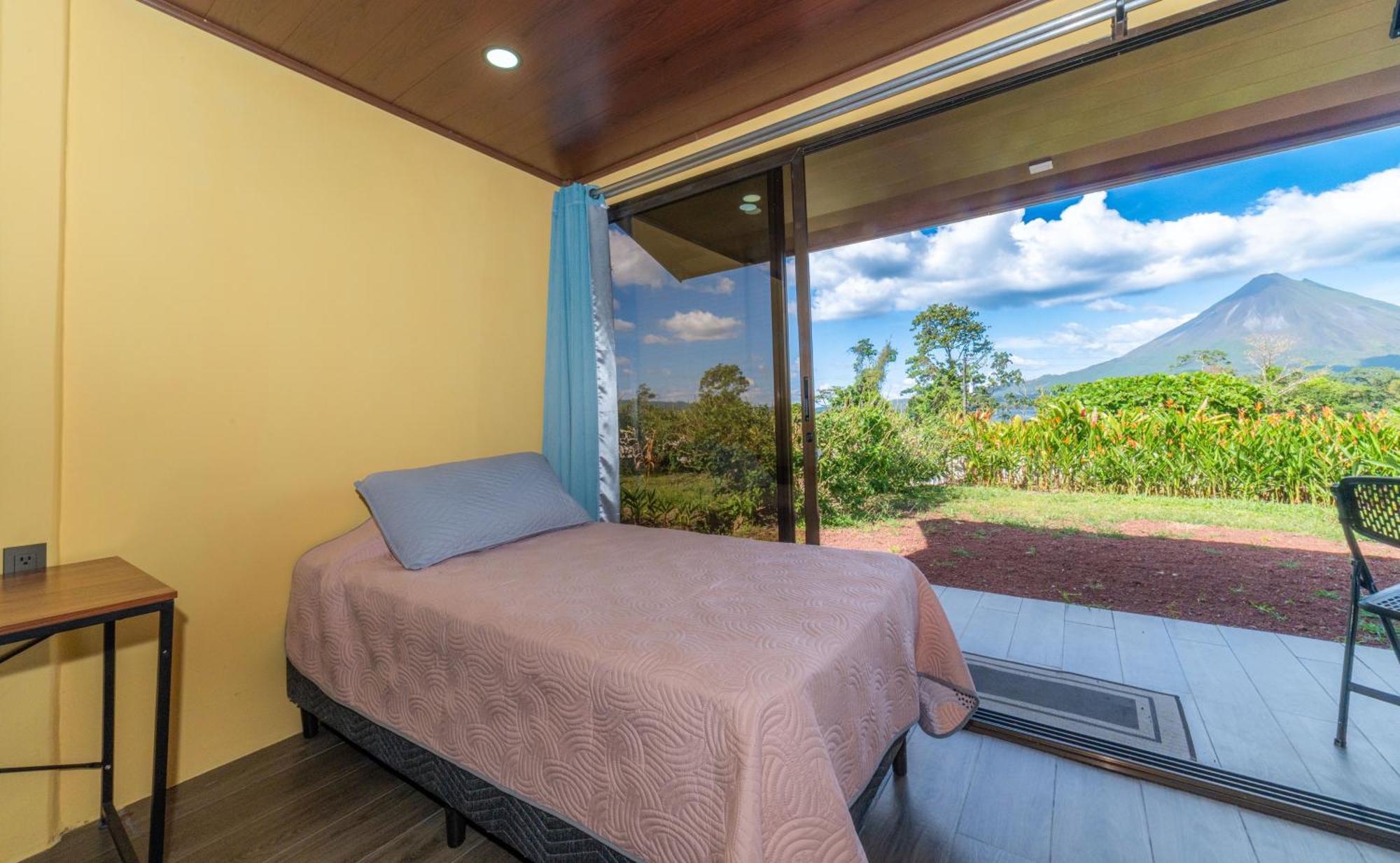 Villas Paradise Arenal Volcano Lake View El Castillo Exterior photo